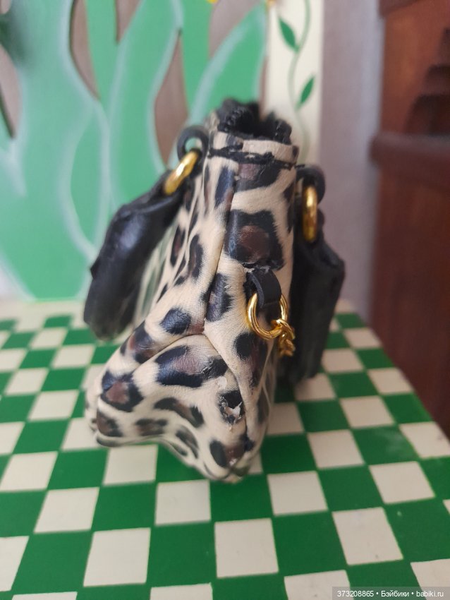 Две сумочки — Шляпы (фото 4)