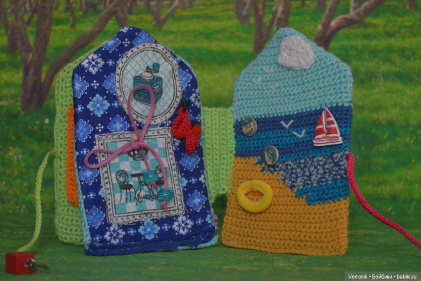 Вязаная развивающая книжка "Анечка и ее домик" (фото 5)