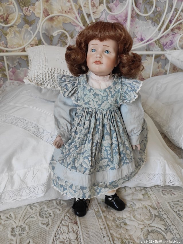 Реплика антикварной куклы K&R
