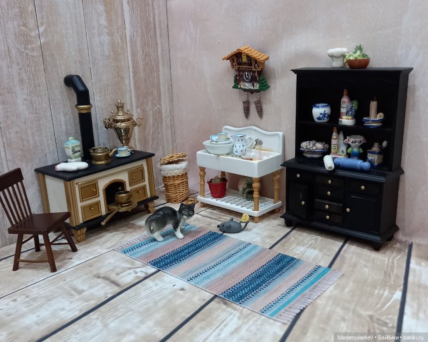 Сыр в мышеловке и мышки — Миниатюра для кукол