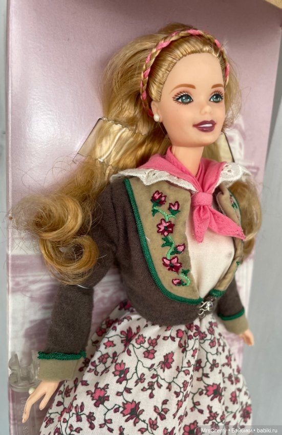 Девочка из Австрии \ Austrian Barbie