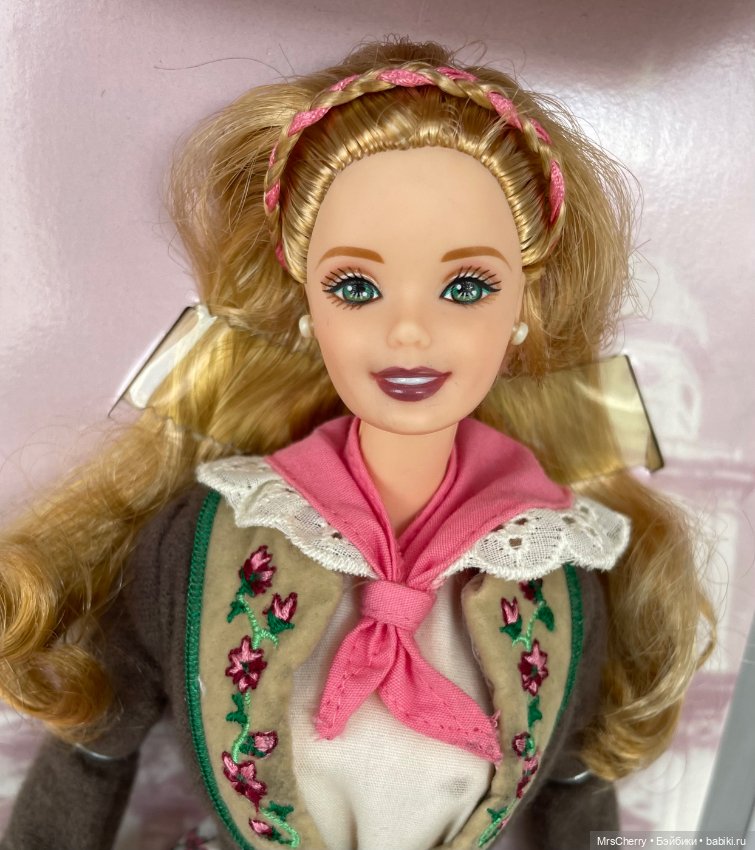 Девочка из Австрии \ Austrian Barbie