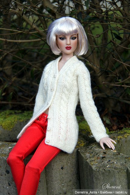 Вязаный кардиган на кукол Тоннер (Tonner)