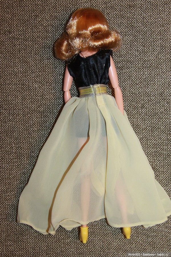 Винтажная Дженни Supermodel Club на шарнирном теле SAJ компании Такара (фото 5)