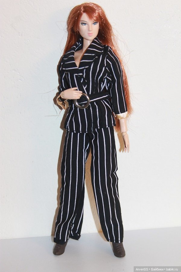 ООАК головы обитсу М03 на теле Volks EB