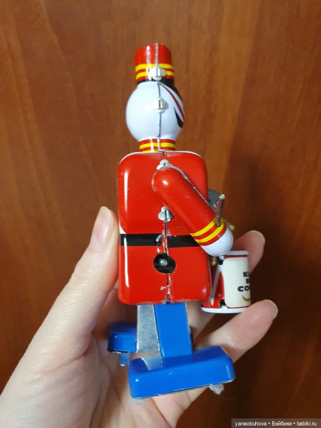 Заводная игрушка солдатик. Винтаж (фото 4)