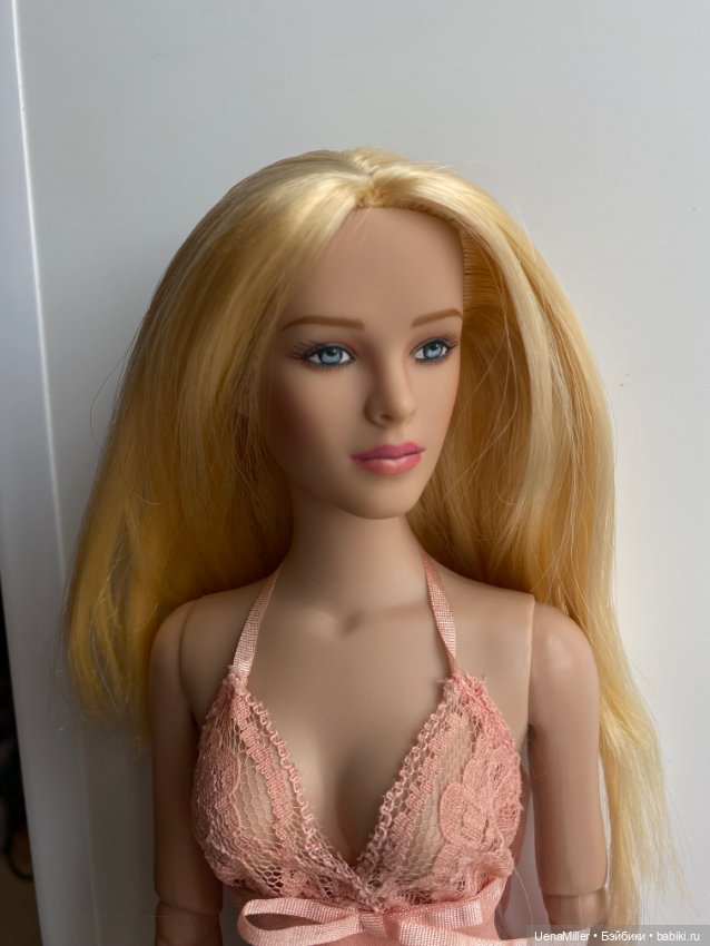 Лана Лэнг ( Аврора) от Тоннера