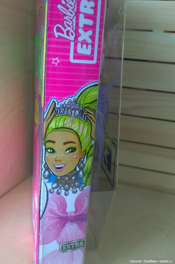 Кукла Barbie Экстра с зелеными неоновыми волосами HDJ44 (фото 5)