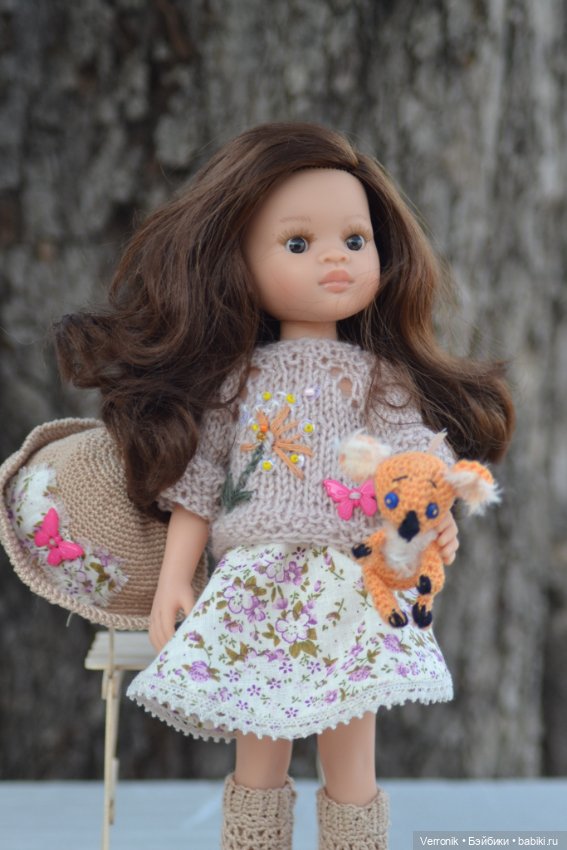 Свитер, шляпа и сапожки для куклы Паола Рейна. Возможна продажа с игрушкой- коалой (фото 5)