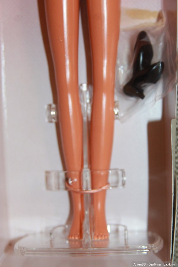 Винтажная подружка Дженни тановая Наоми компании Такара (фото 5)