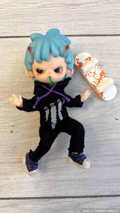 Карманный малыш-скейтбордист от Penny Doll (фото 2)