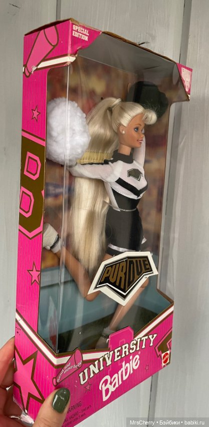 Девочка чирлидер / Purdue University Barbie Cheerleader (фото 4)