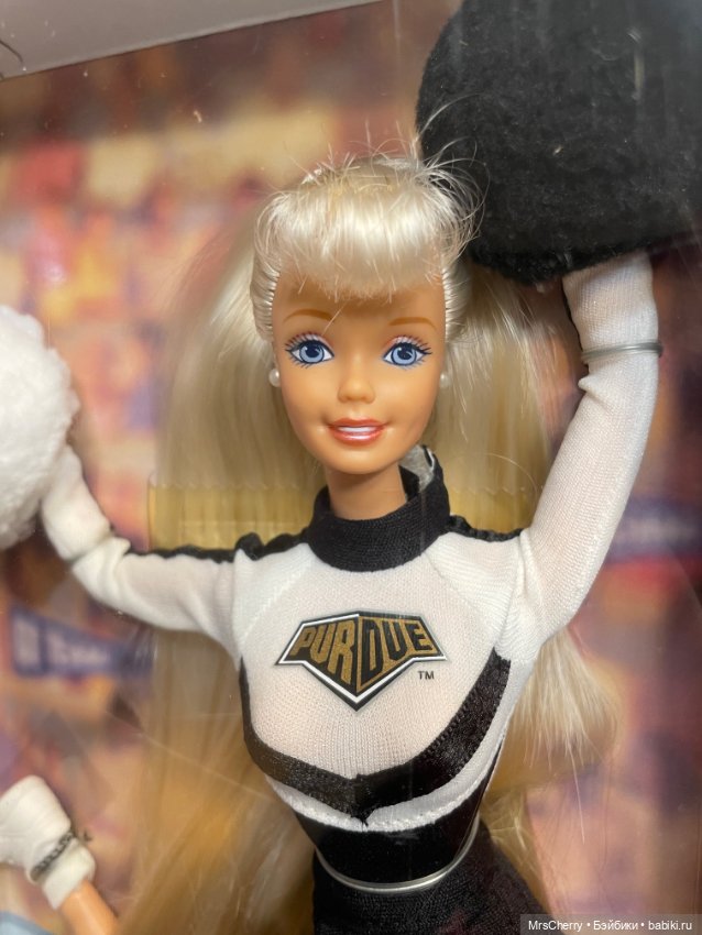 Девочка чирлидер / Purdue University Barbie Cheerleader