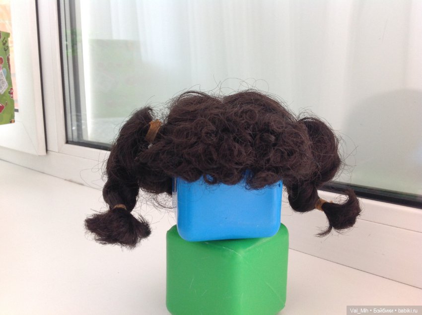 Парик на небольшую куколку