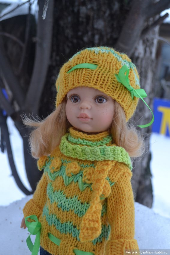 Свитер, шарф и шапочка для куклы Paola Reina (фото 2)
