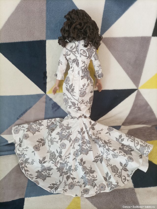 Шикарное платье для кукол Тоннера (атлетическое тело) (фото 4)