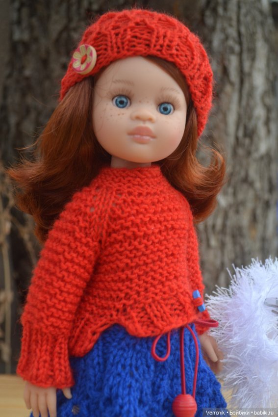 Комплект одежды "Красное и синее" для куклы Paola Reina