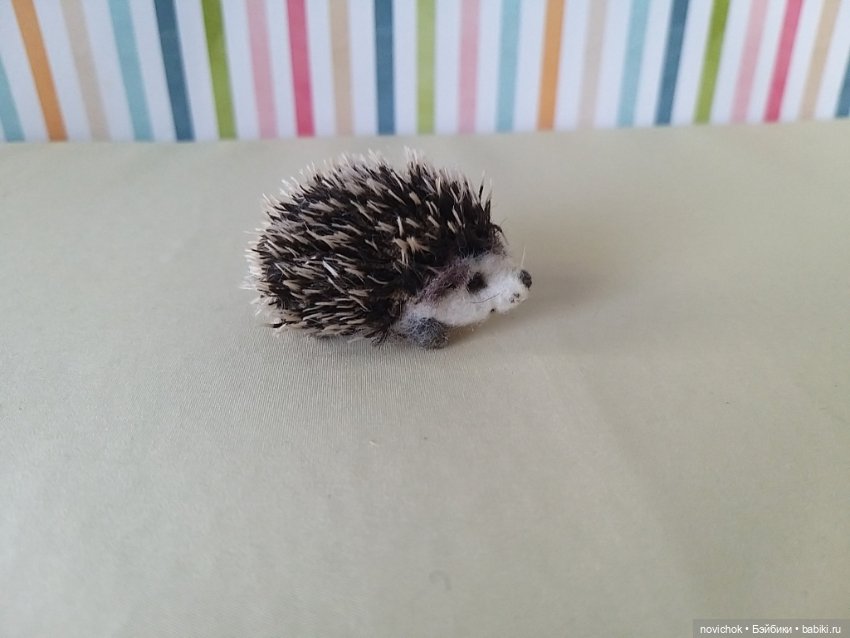 Ёжик из шерсти — Авторские игрушки (фото 3)
