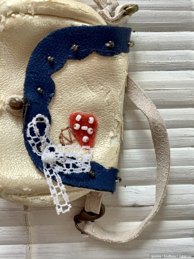 Сумочка для куклы формата барби (фото 5)