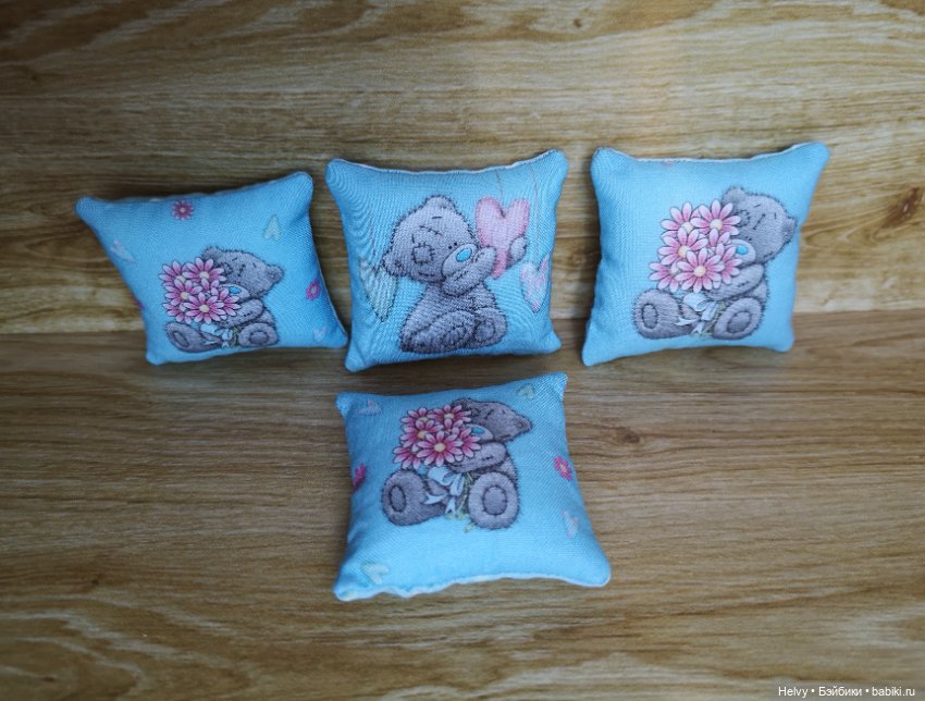 Подушки для кукол 1/6 размера (фото 2)