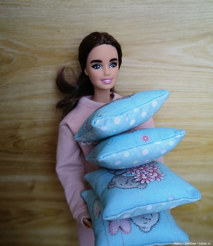 Подушки для кукол 1/6 размера (фото 5)