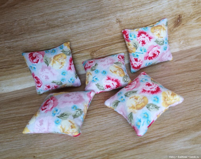 Продам подушки для кукол 1/6 размера. Хорошо подходят для Barbie и аналогичных по размеру кукол (фото 3)