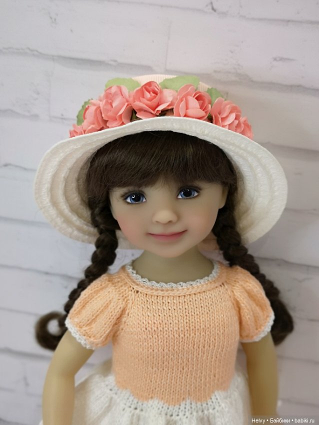 Платье и шляпка для куклол Little Darling и Paola Reina