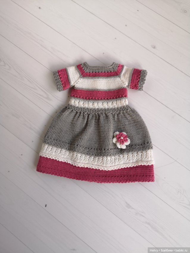 Вязанное платье для кукол Кайе Вигс (Kaye Wigs) (фото 4)