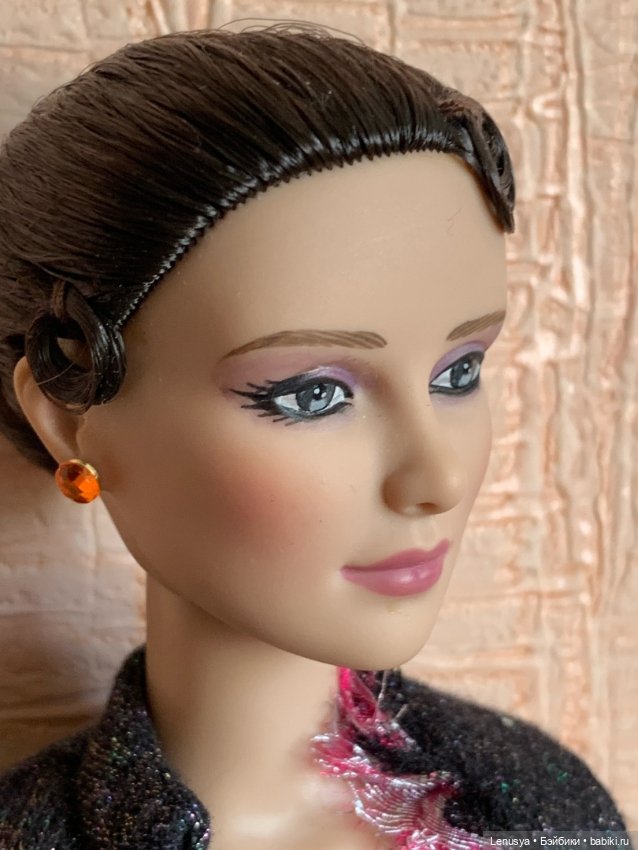 Шляпница Тоннер - Haddy Madigan Tonner (фото 3)