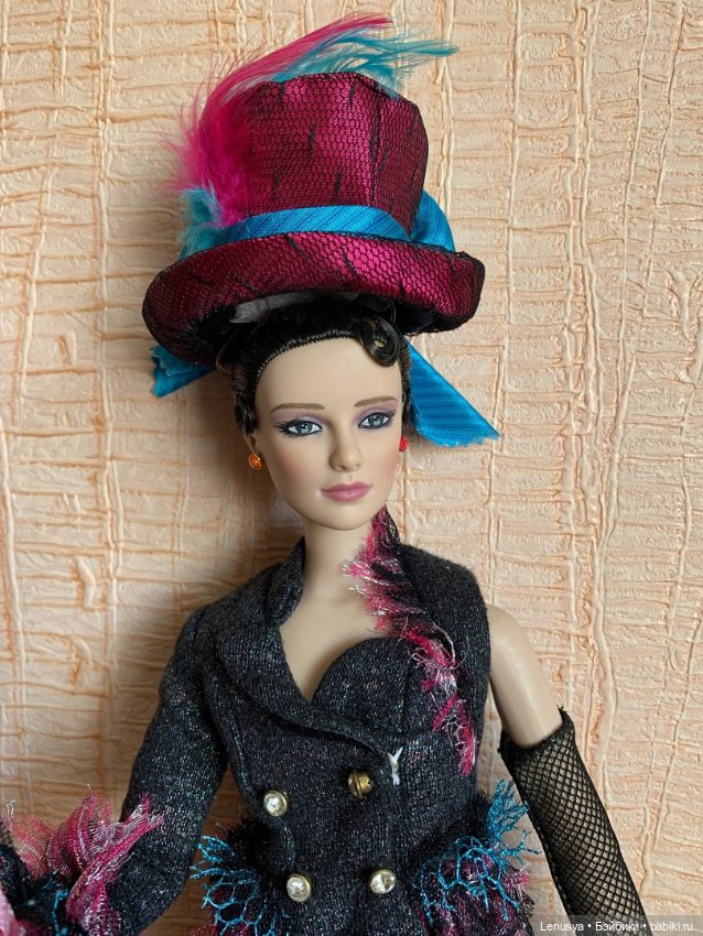 Шляпница Тоннер - Haddy Madigan Tonner