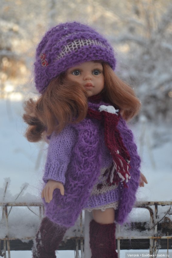 Платье, шапочка, жилет, шарф и чулки для Paola Reina