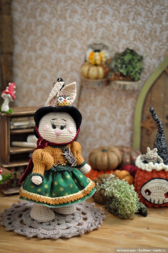 Авторская игрушка Ведьмочка Зайка (фото 3)