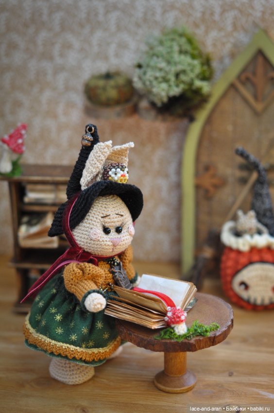 Авторская игрушка Ведьмочка Зайка (фото 5)