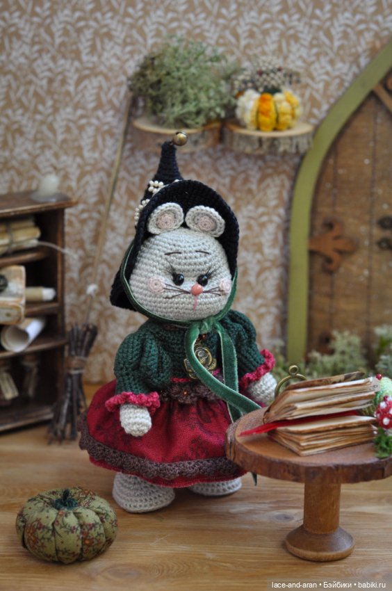 Авторская игрушка Мышка Колдунья (фото 10)