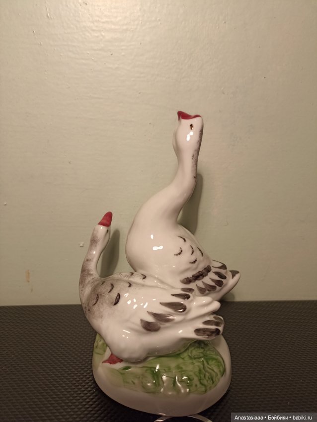 Статуэтка "гуси" из фарфора (фото 2)