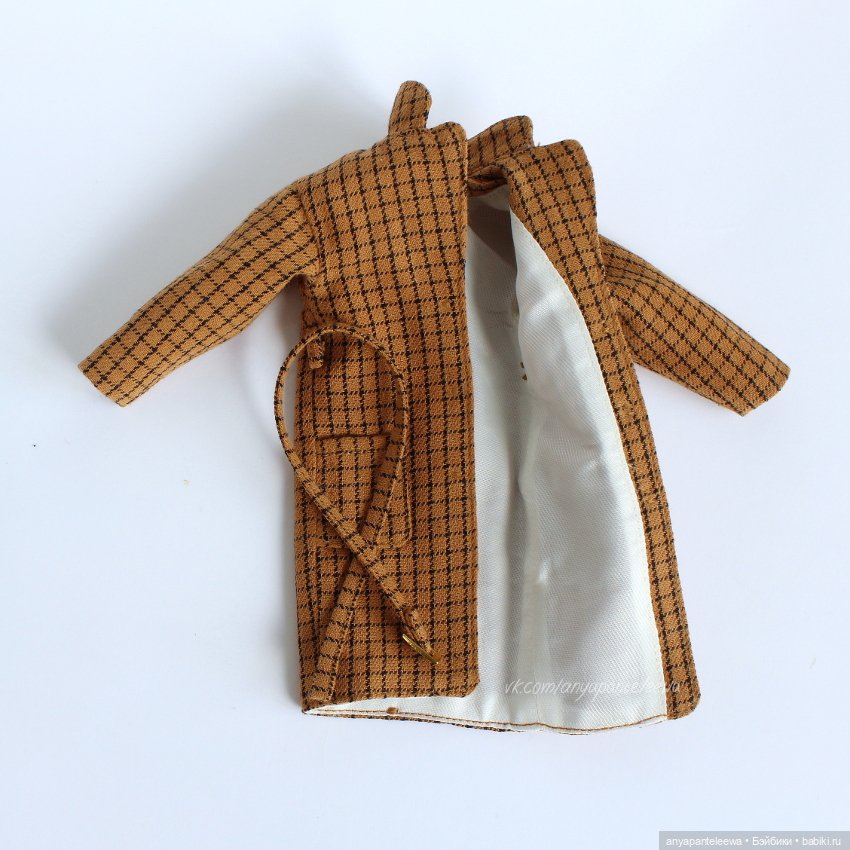 Пальто для стандартной куклы Барби (фото 8)