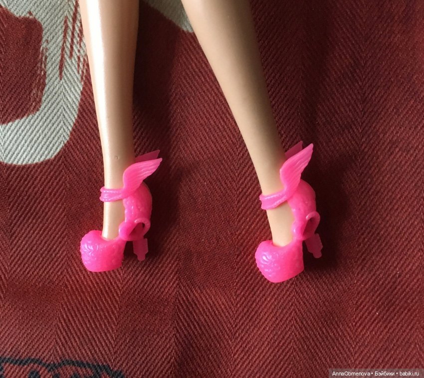 Новая обувь (туфли, босоножки и тд) для Барби (Barbie) (фото 3)