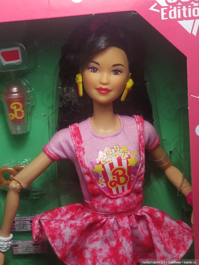 Барби Перемотка назад - Ночь кино (2) (фото 3)