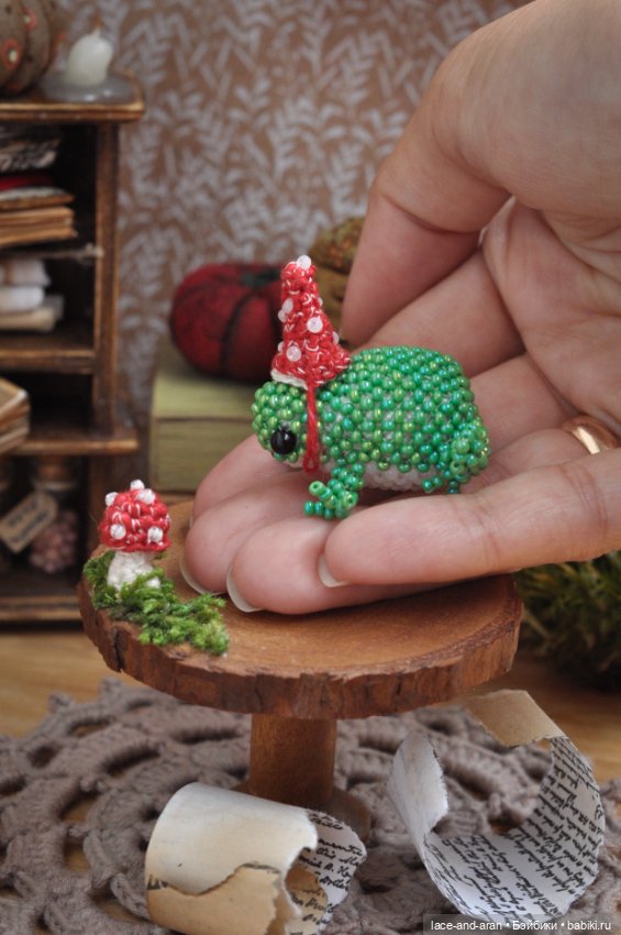 Аксессуар на Хэллоуин для Блайз и других кукол. Лягушка - фамильяр для куклы - ведьмы, гоблинкор (фото 9)