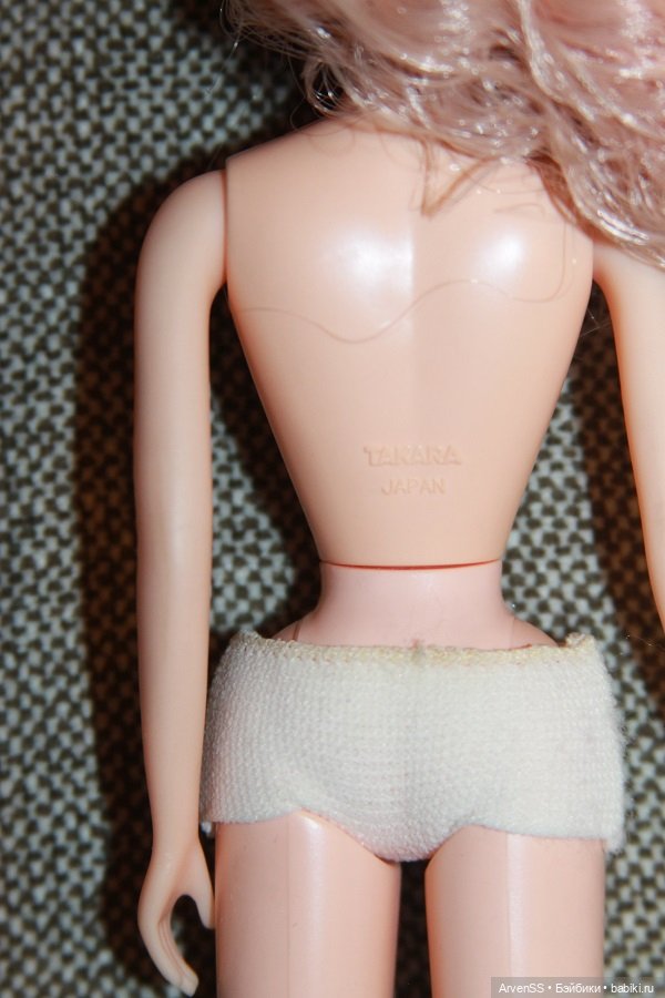 Винтажная Дженни из второй серии Calendar April 1997 to March 1998 Birth Flower Calendar Girls (фото 8)