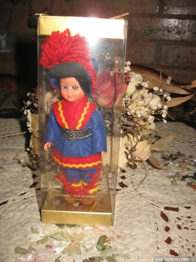 Винтажная кукла в национальном костюме Svensk Folkdrakt Швеция (фото 5)