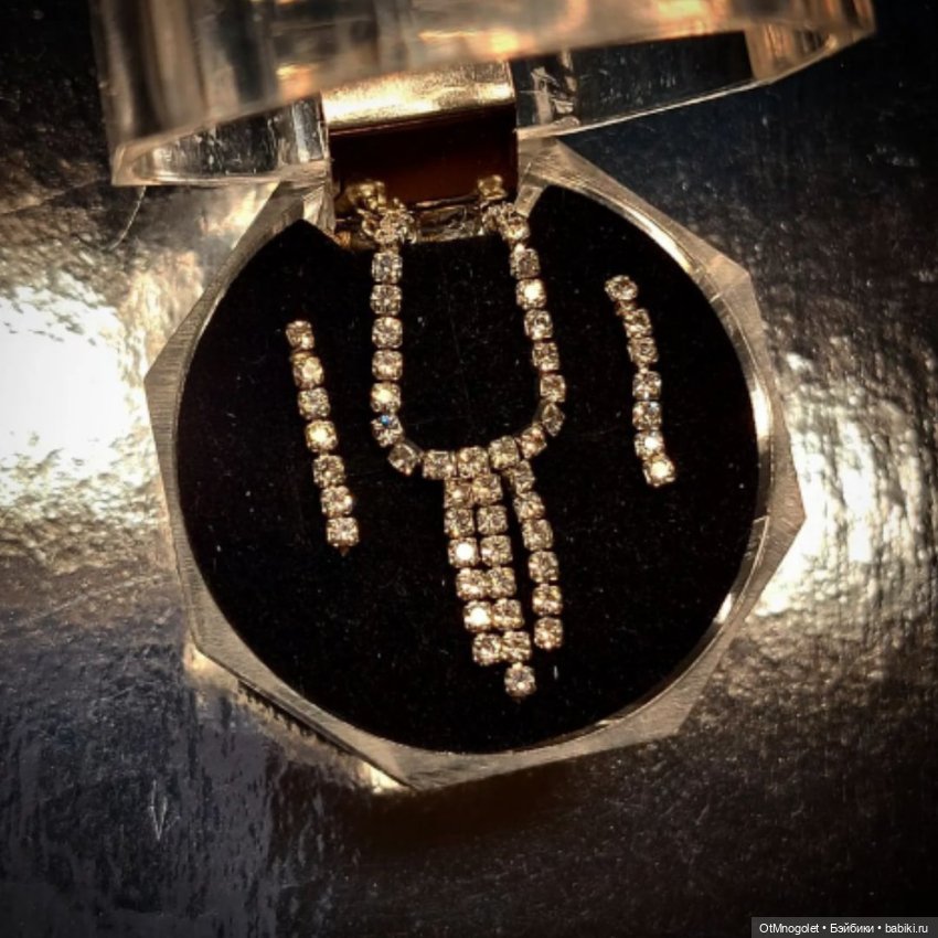 Комплекты бижутерии — Украшения и очки для кукол