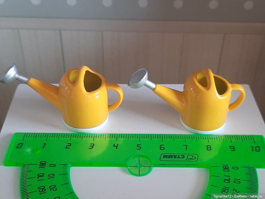 Жёлтые лейки — Миниатюра для кукол (фото 4)