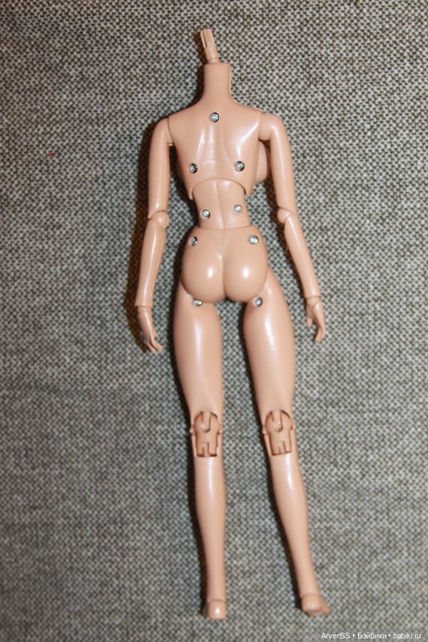Шарнирное тело Volks EB 26 с большим бюстом (фото 3)