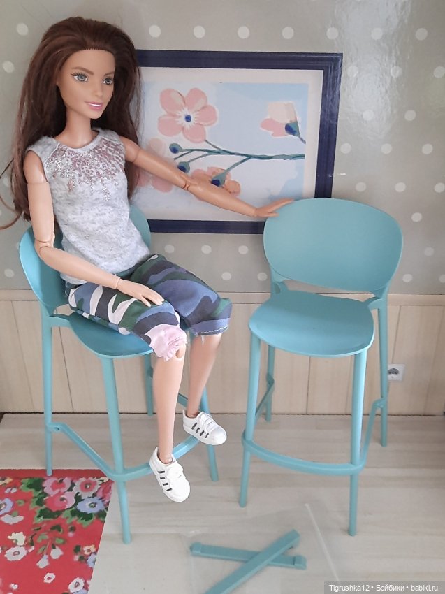 Барные стулья — Миниатюра для кукол