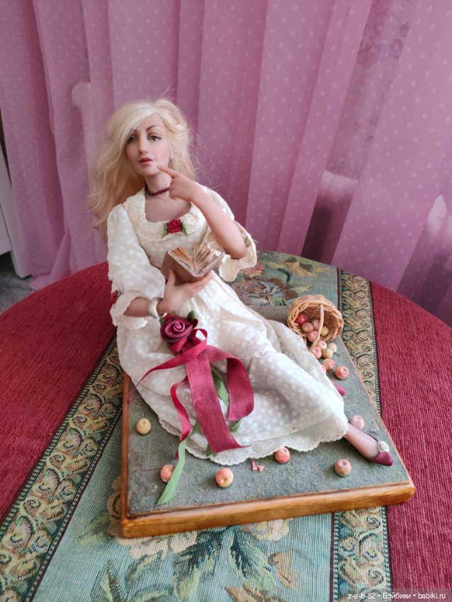 Авторская кукла на подиуме