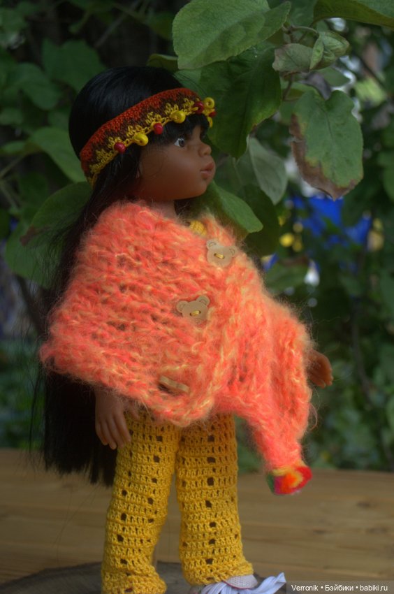 Комплект одежды для куклы Paola Reina "Девочка- Осень"