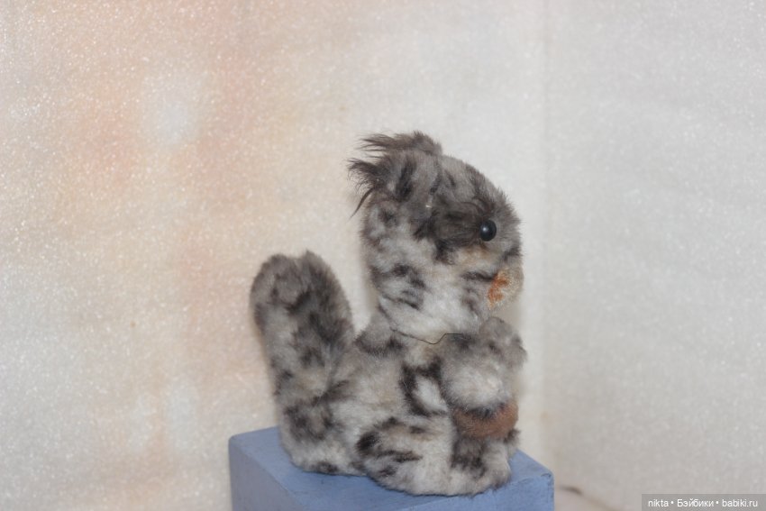 Игрушка СССР Белка с орешком 20 см (фото 3)