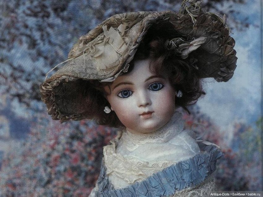 Известная книга о французских антикварных куклах Bru - Bru Dolls