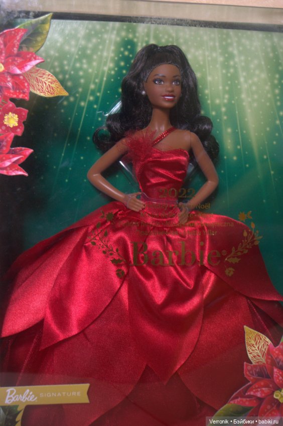 Барби Холидей - Праздник 2022 мулатка - Barbie Signature 2022 Holiday (фото 5)